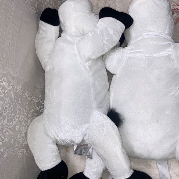 2 twin Fiesta cow plush stuffed animals 19-22" - Picture 7 of 9